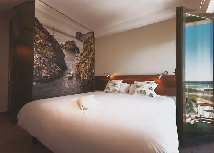 Yey Baleal Πανσιόν